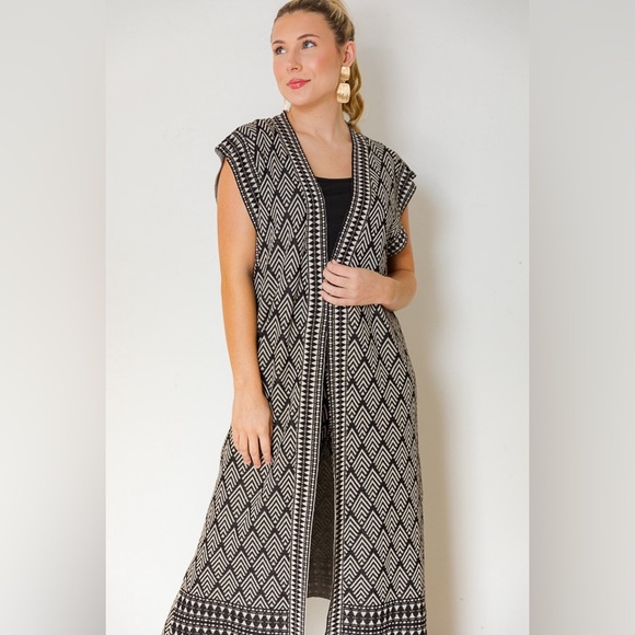 ‘See & Be Seen’ Lavish Jacquard Tapestried Long Open Cardigan/Sweater/Vest Set - Picture 10 of 13